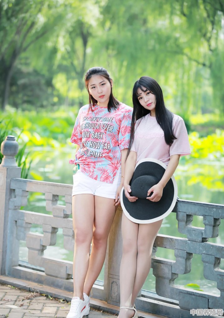 你对女性穿超短裤超短裙怎么看 - 中国养殖网